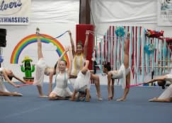 Beginner students group pose