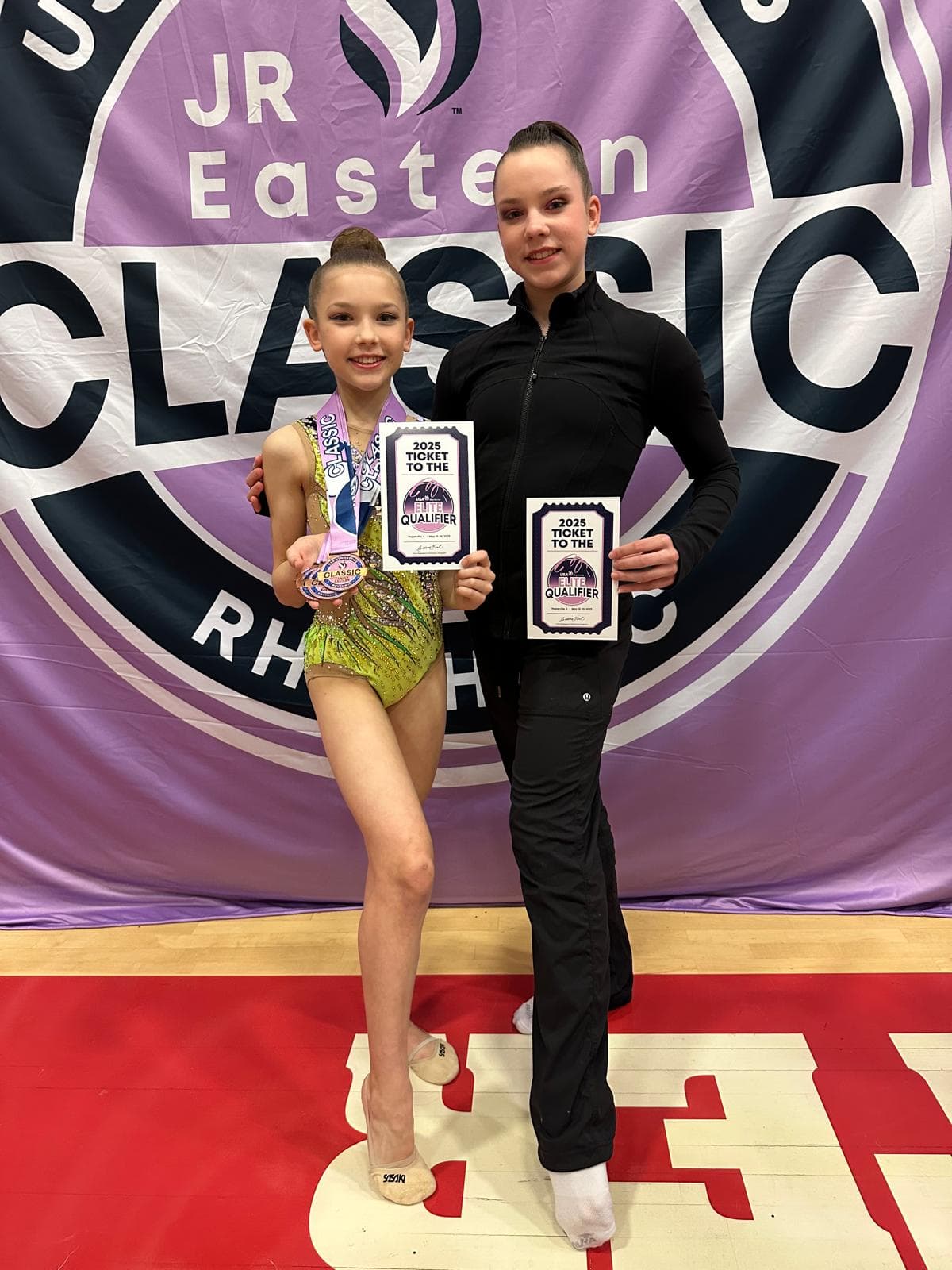 Athletes with medals and qualifier tickets at JR Eastern Classic